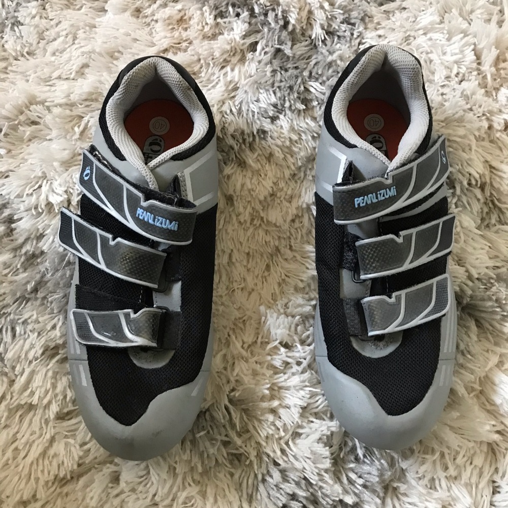 Ladies Spinning Shoes